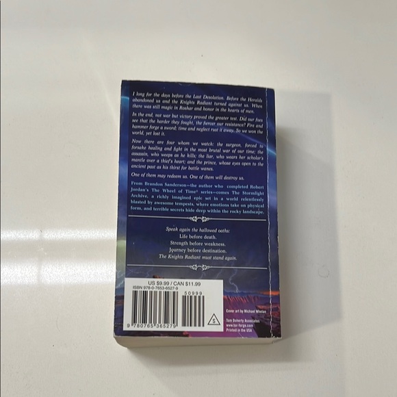 The Way of Kings Paperback Book - 1 of 5 Stormlight Archives - Brandon Sanderson - Picture 9 of 10